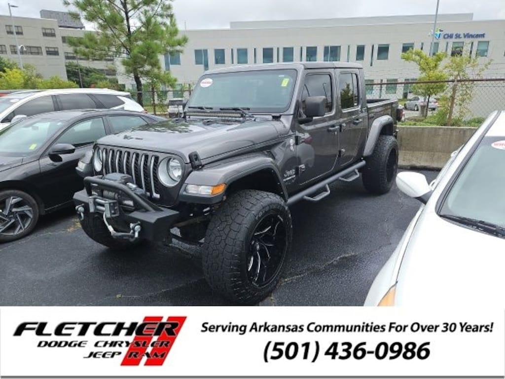 Used 2021 Jeep Gladiator Overland Truck