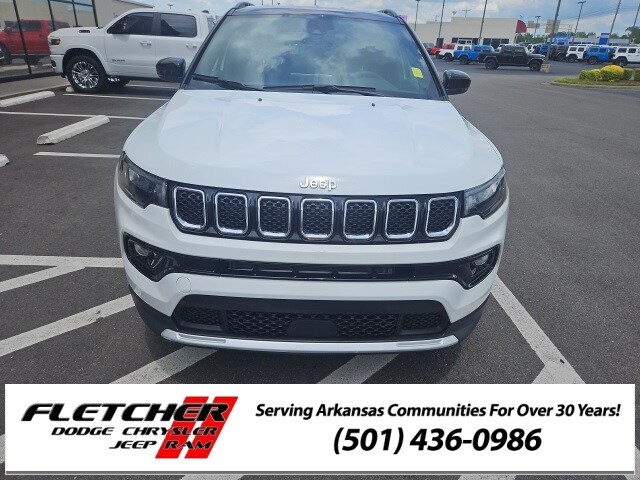 2024 Jeep Compass Limited photo 3