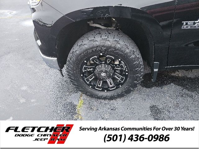 Used 2023 Chevrolet Silverado 1500 LT with VIN 2GCUDDED0P1126852 for sale in Little Rock