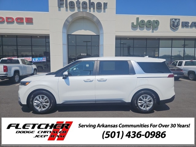 2024 Kia Carnival LX