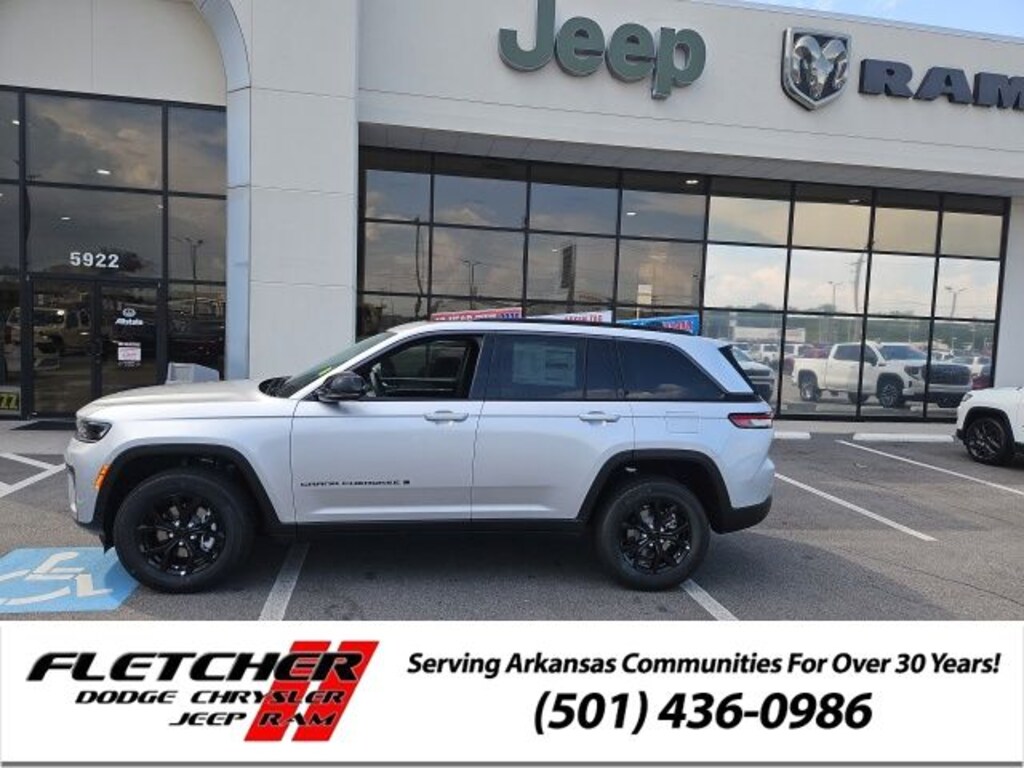 New 2026 Jeep Grand Cherokee LAREDO ALTITUDE 4X4 Sport Utility