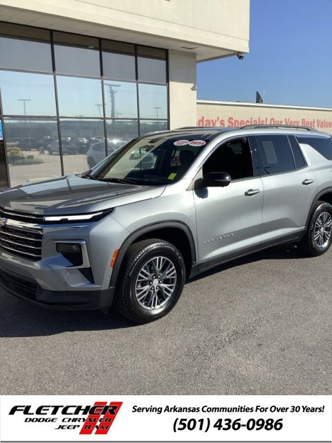 2024 Chevrolet Traverse FWD LT's photo
