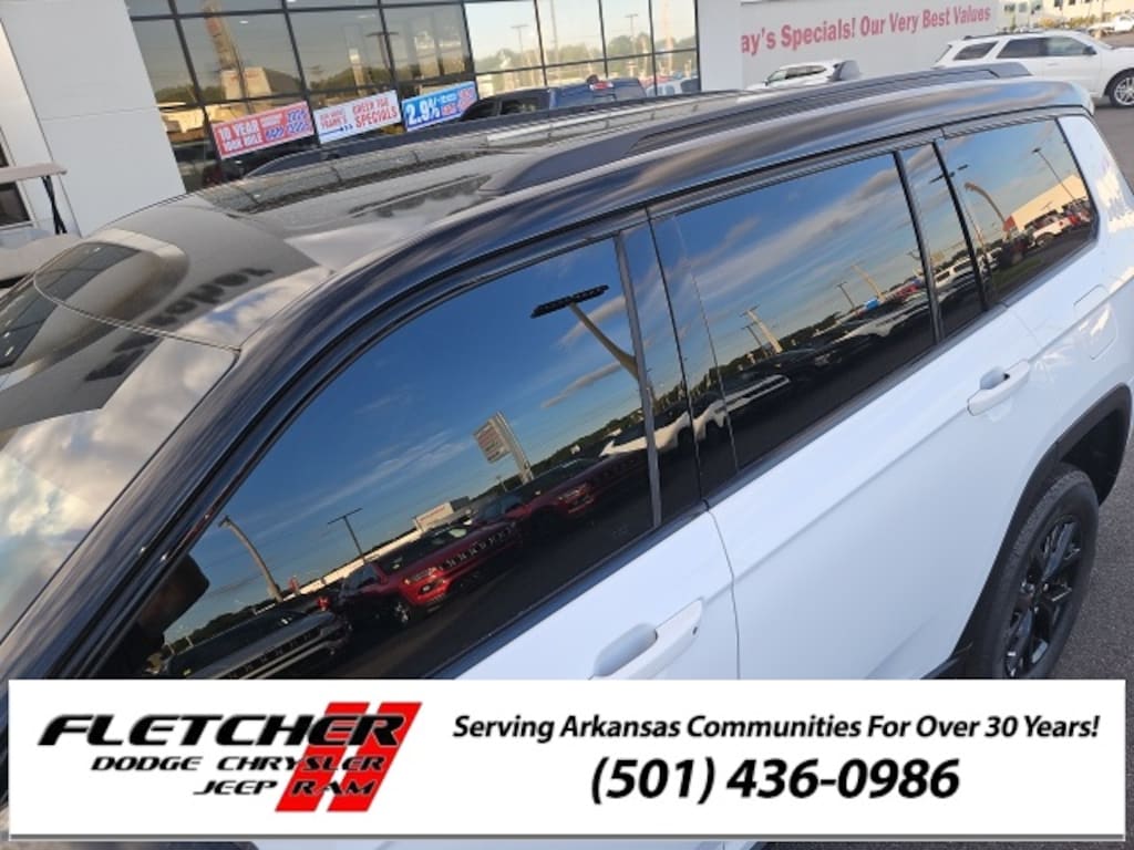 New 2025 Jeep Grand Cherokee L ALTITUDE X 4X4 Sport Utility