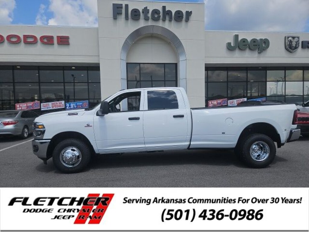 New 2026 Ram 3500 TRADESMAN CREW CAB 4X2 8' BOX Pickup