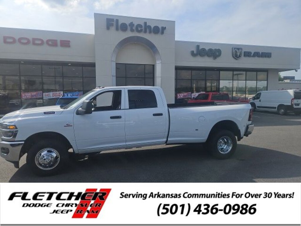New 2026 Ram 3500 TRADESMAN CREW CAB 4X2 8' BOX Pickup
