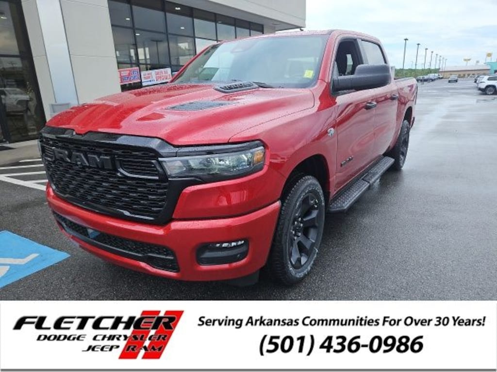 New 2026 Ram 1500 EXPRESS CREW CAB 4X4 5'7 BOX Pickup