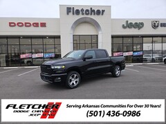 2026 Ram 1500 EXPRESS CREW CAB 4X2 5'7 BOX Pickup 3C6RREGPXT4158819