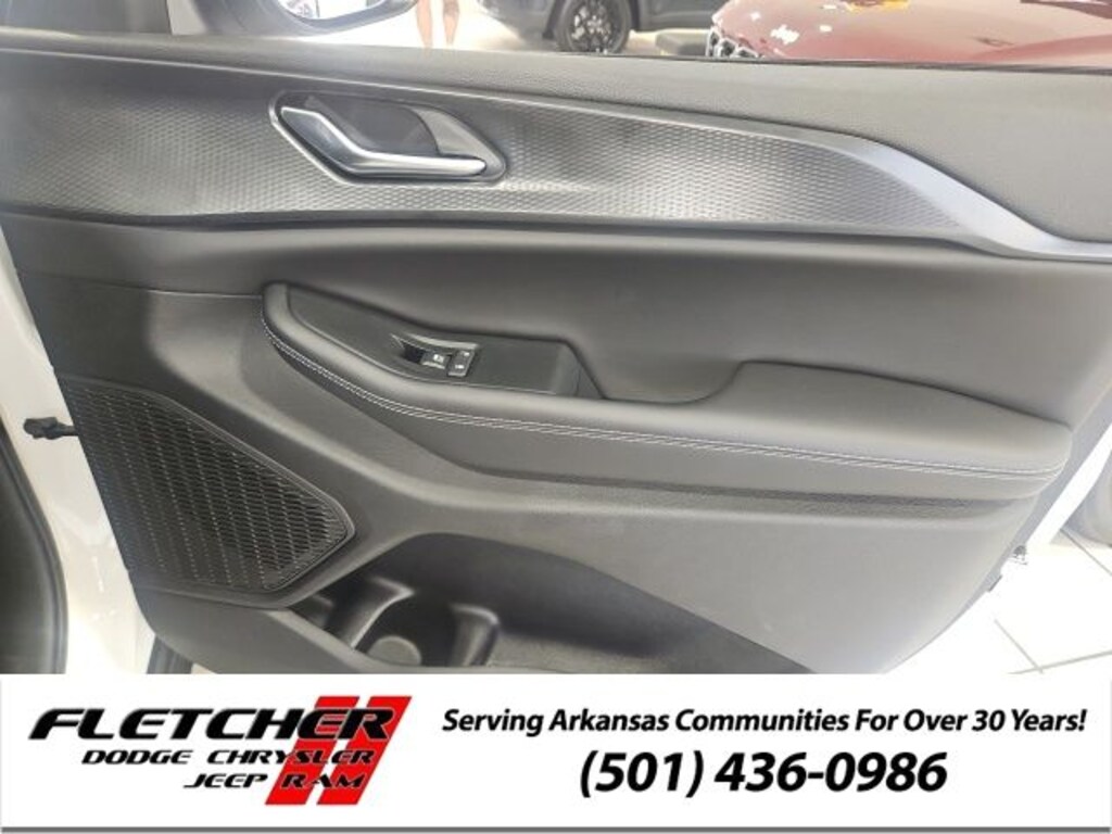 New 2025 Jeep Grand Cherokee LAREDO 4X2 Sport Utility