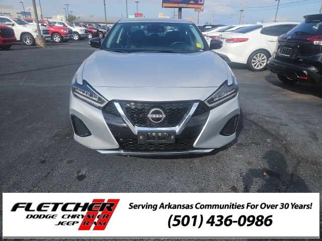 2023 Nissan Maxima SV photo 3