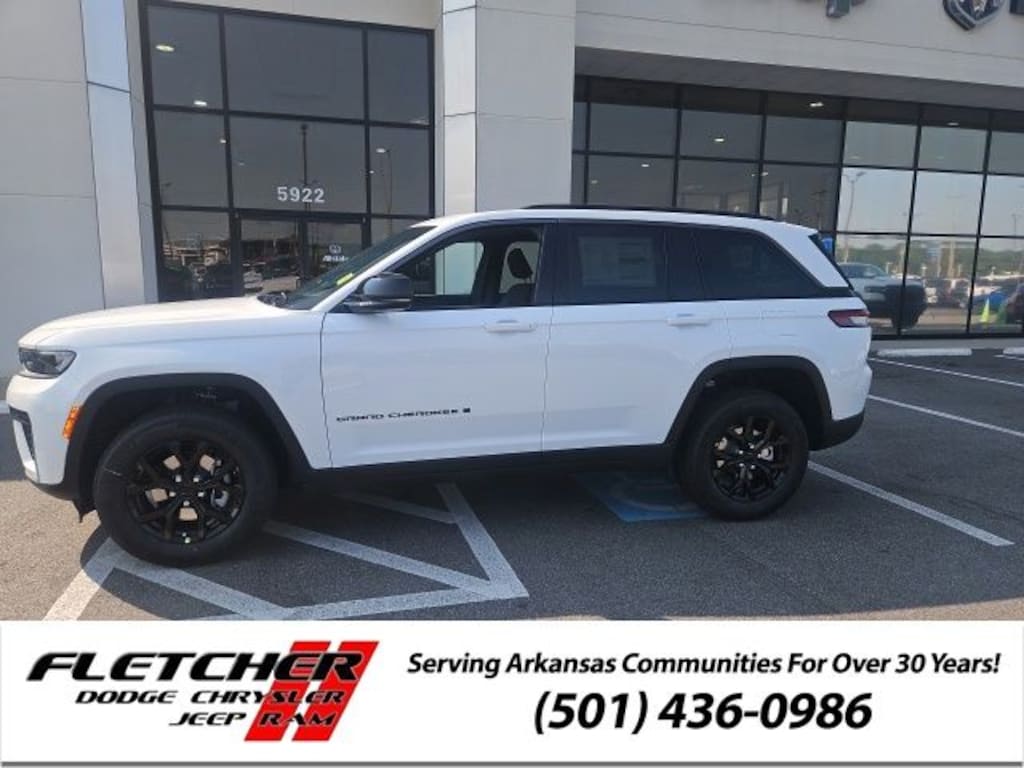 New 2026 Jeep Grand Cherokee LAREDO ALTITUDE 4X4 Sport Utility