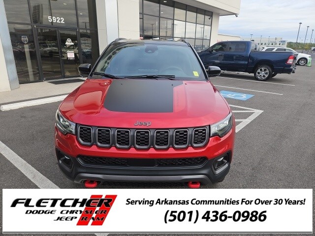 2026 Jeep Compass Trailhawk photo 2