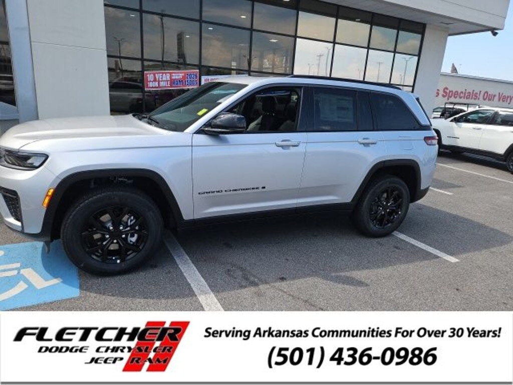New 2026 Jeep Grand Cherokee LAREDO ALTITUDE 4X4 Sport Utility