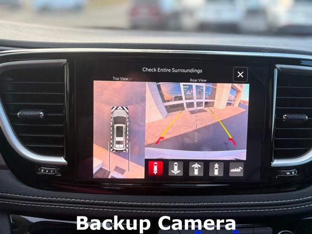 2026 Chrysler Pacifica Select - Photo 17