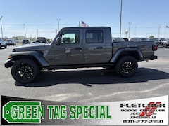 2025 Jeep Gladiator NIGHTHAWK 4X4 Pickup