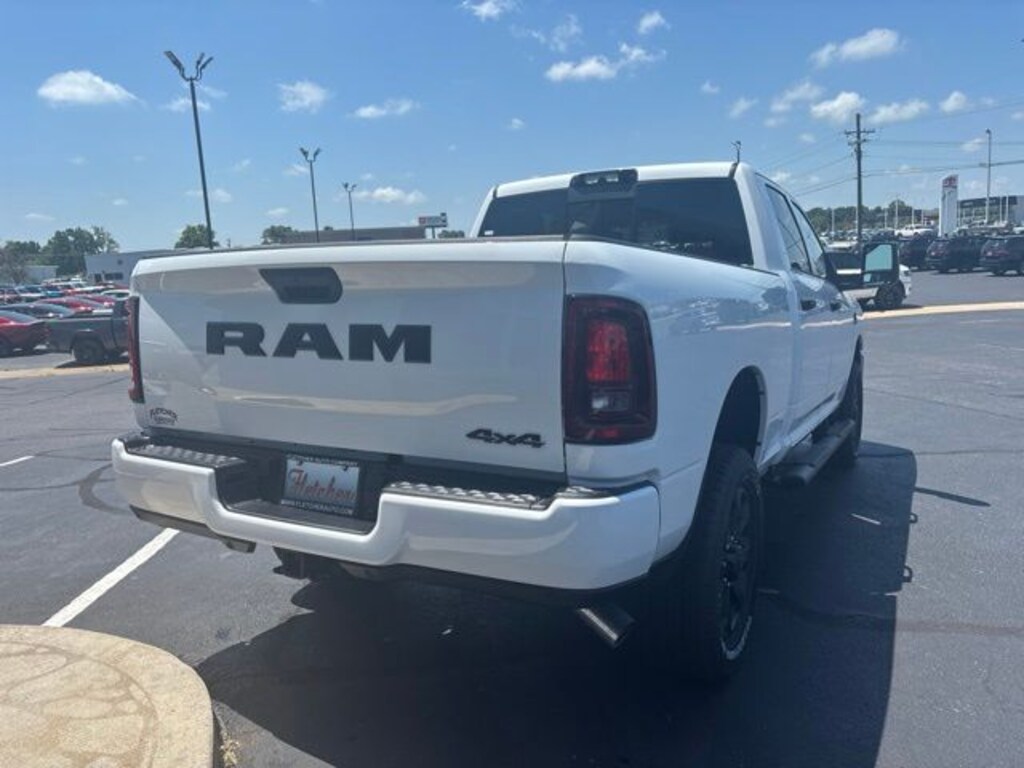 New 2026 Ram 2500 BLACK EXPRESS CREW CAB 4X4 6'4 BOX Pickup