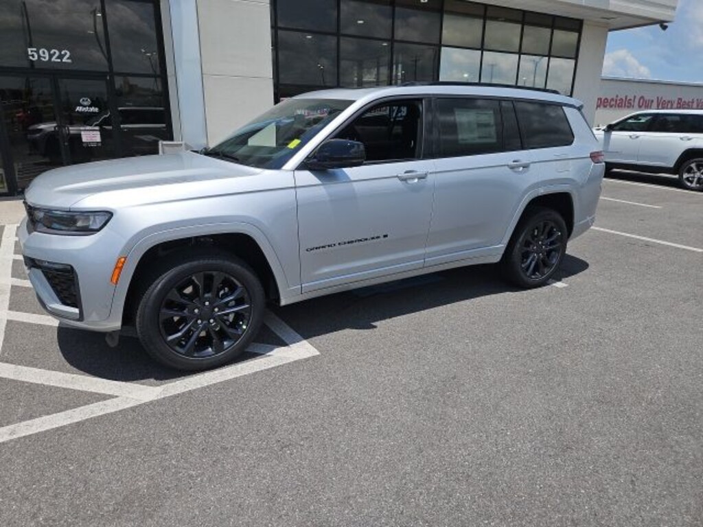 New 2026 Jeep Grand Cherokee L Limited Reserve 4x4 Sport Utility