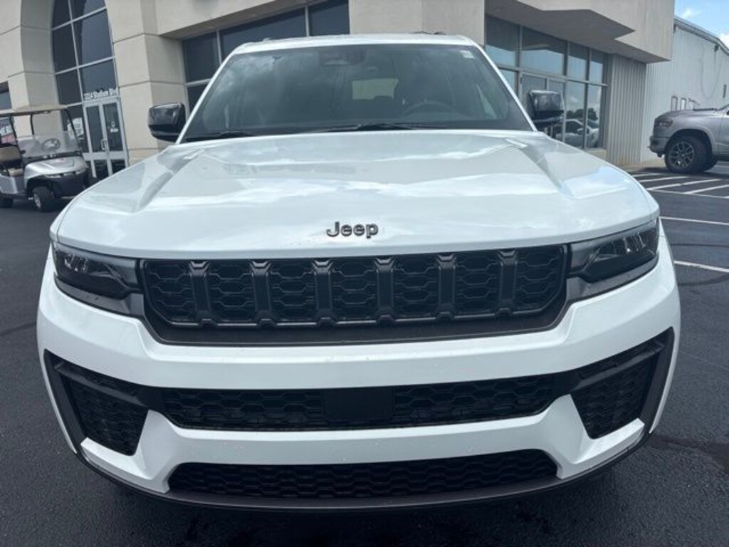 New 2026 Jeep Grand Cherokee L LAREDO ALTITUDE 4X4 Sport Utility