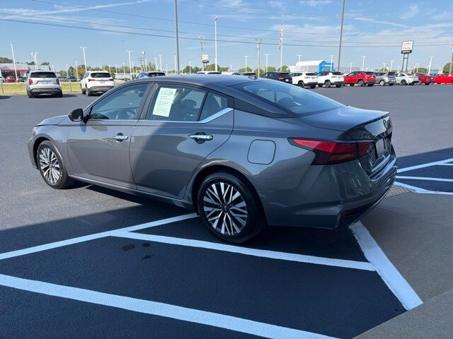 2024 Nissan Altima 2.5 SV photo 4