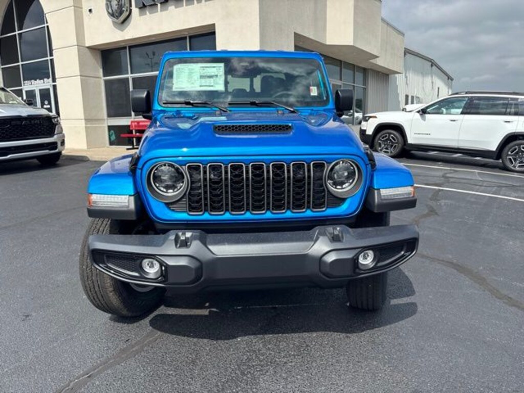 New 2026 Jeep Gladiator SPORT S 4X4 Pickup