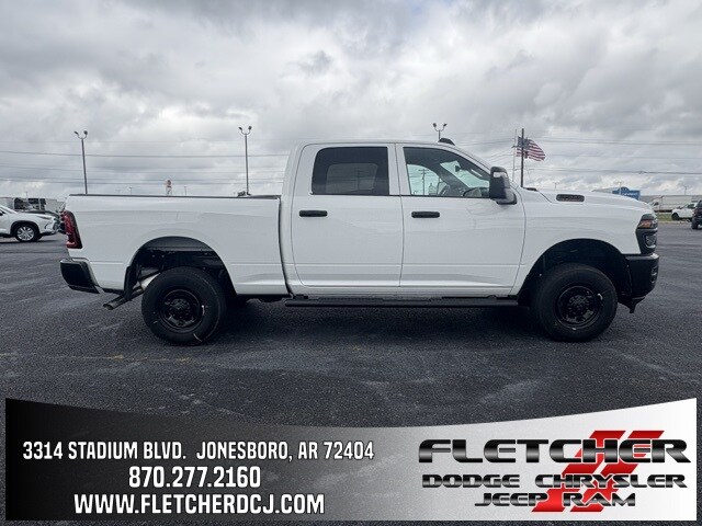 2025 Ram 2500 Tradesman photo 3