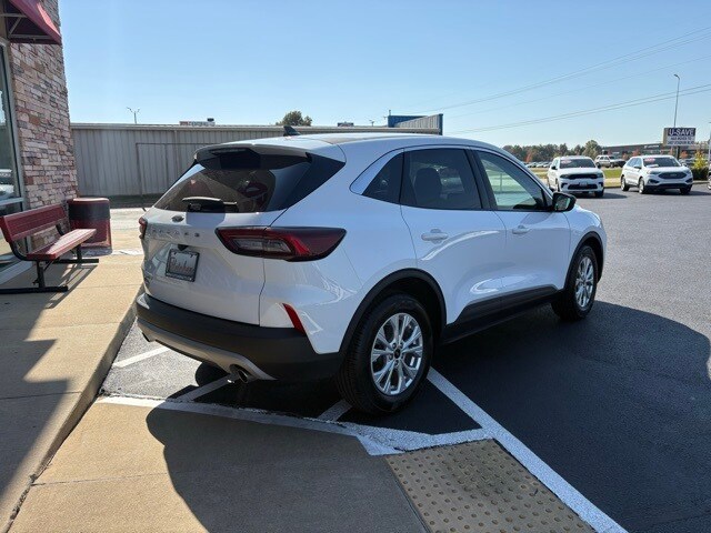 2024 Ford Escape Active photo 2