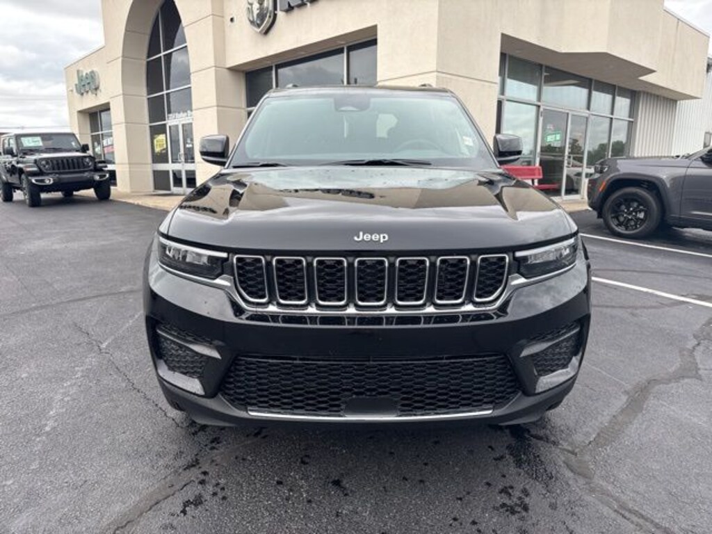 New 2026 Jeep Grand Cherokee LAREDO X 4X4 Sport Utility