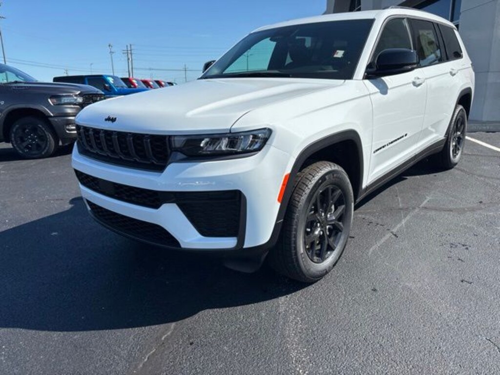 New 2026 Jeep Grand Cherokee L LAREDO ALTITUDE 4X4 Sport Utility