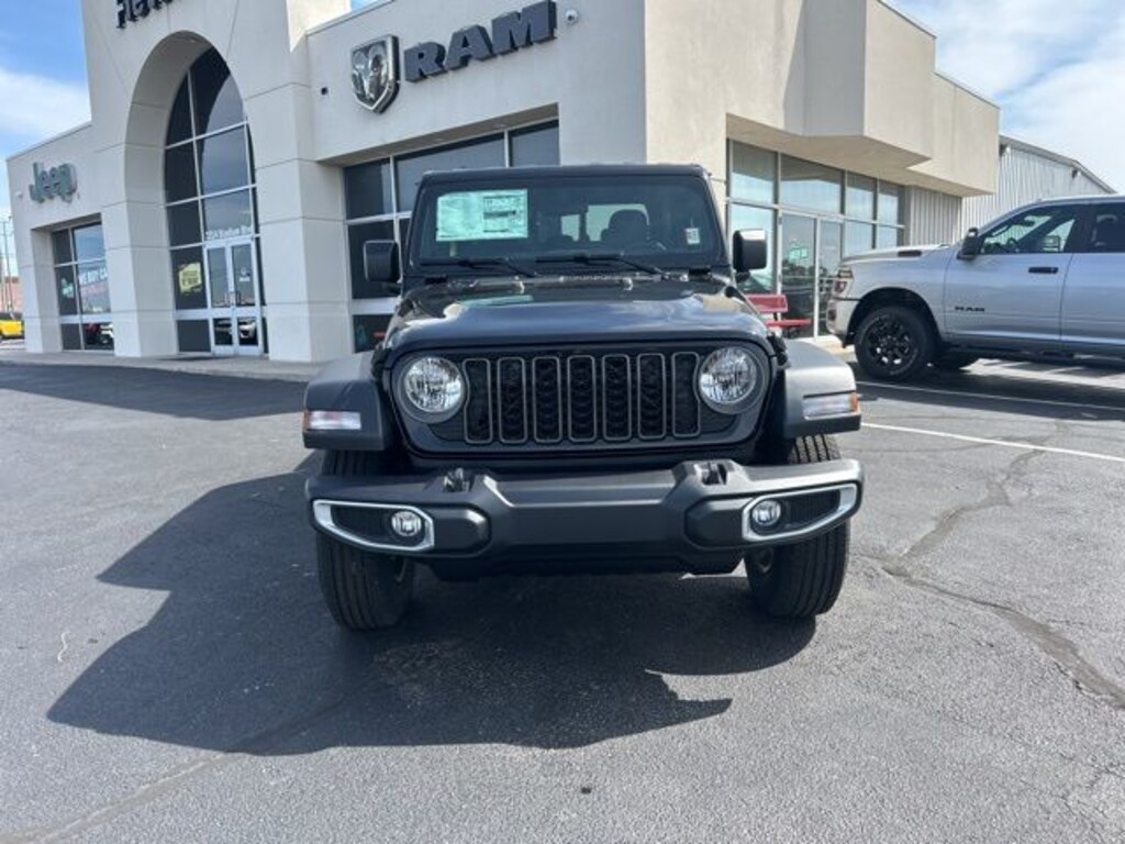 New 2026 Jeep Gladiator SPORT 4X4 Pickup