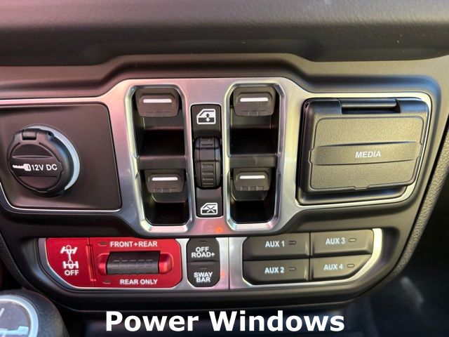 2025 Jeep Wrangler 4-Door Rubicon - Photo 9