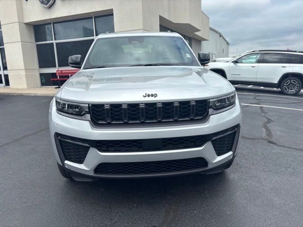 New 2026 Jeep Grand Cherokee L LAREDO ALTITUDE 4X4 Sport Utility