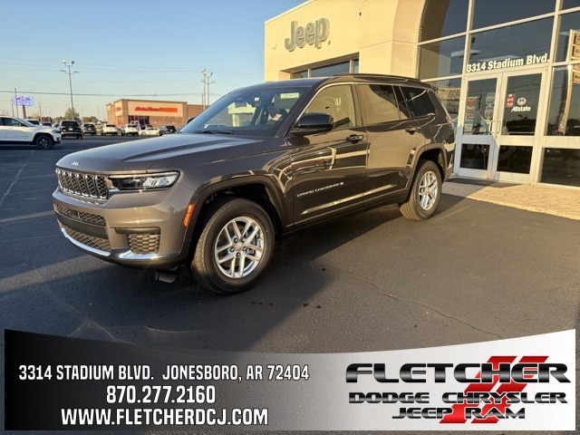 2025 Jeep Grand Cherokee L Laredo's photo