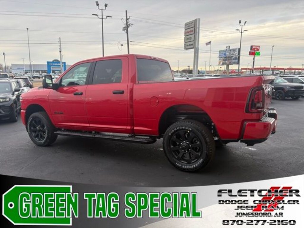 New 2026 Ram 2500 BIG HORN CREW CAB 4X4 6'4 BOX Pickup