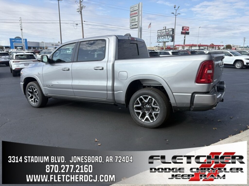 New 2026 Ram 1500 LARAMIE CREW CAB 4X4 5'7 BOX Pickup