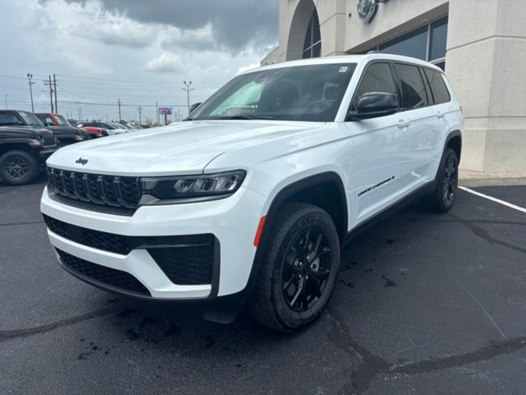 New 2026 Jeep Grand Cherokee L LAREDO ALTITUDE 4X4 Sport Utility