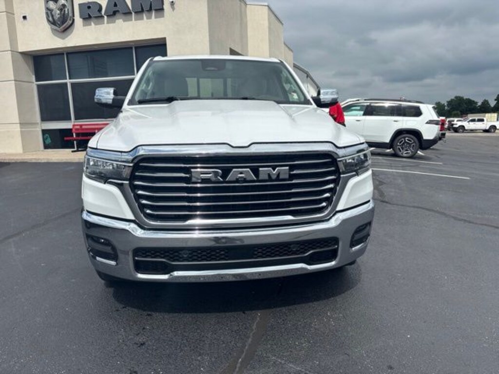 New 2026 Ram 1500 LARAMIE CREW CAB 4X4 5'7 BOX Pickup