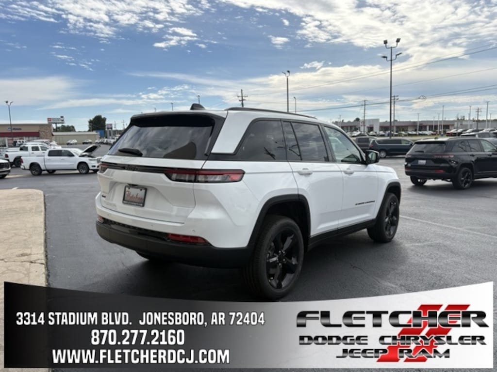 New 2025 Jeep Grand Cherokee L ALTITUDE X 4X4 Sport Utility