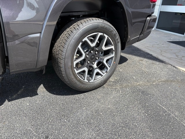 2026 Ram 1500 Laramie photo 3