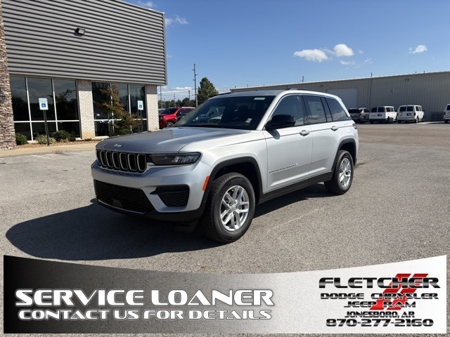 2025 Jeep Grand Cherokee Laredo's photo