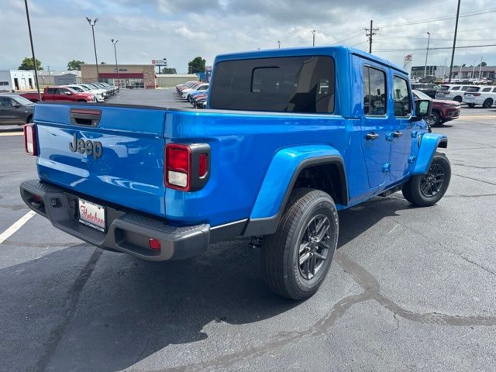 New 2026 Jeep Gladiator SPORT S 4X4 Pickup