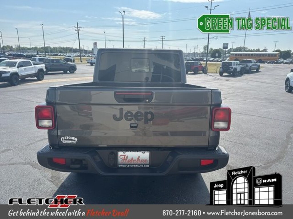 New 2026 Jeep Gladiator SPORT S 4X4 Pickup