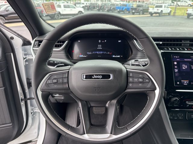 2025 Jeep Grand Cherokee L Altitude - Photo 12