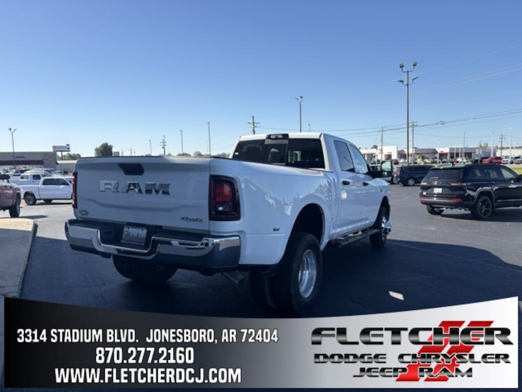 New 2026 Ram 3500 TRADESMAN CREW CAB 4X4 8' BOX Pickup