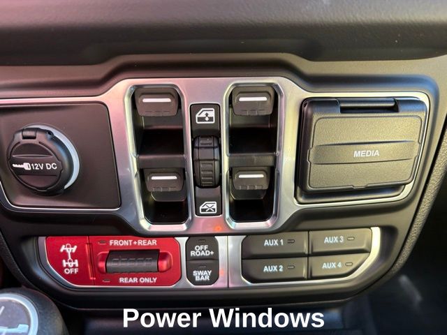 2025 Jeep Wrangler 4-Door Rubicon - Photo 9