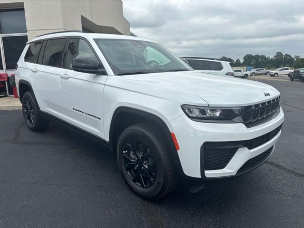 New 2026 Jeep Grand Cherokee L LAREDO ALTITUDE 4X4 Sport Utility