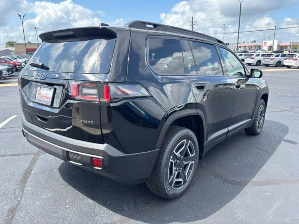 New 2026 Jeep Cherokee LAREDO 4X4 Sport Utility