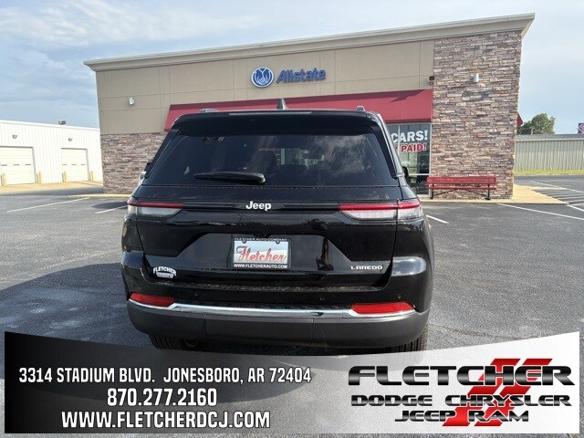 2025 Jeep Grand Cherokee Laredo photo 4