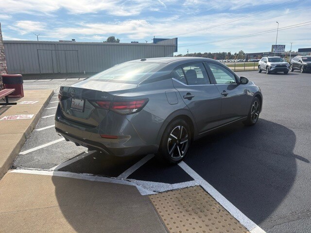 2024 Nissan Sentra SV photo 2