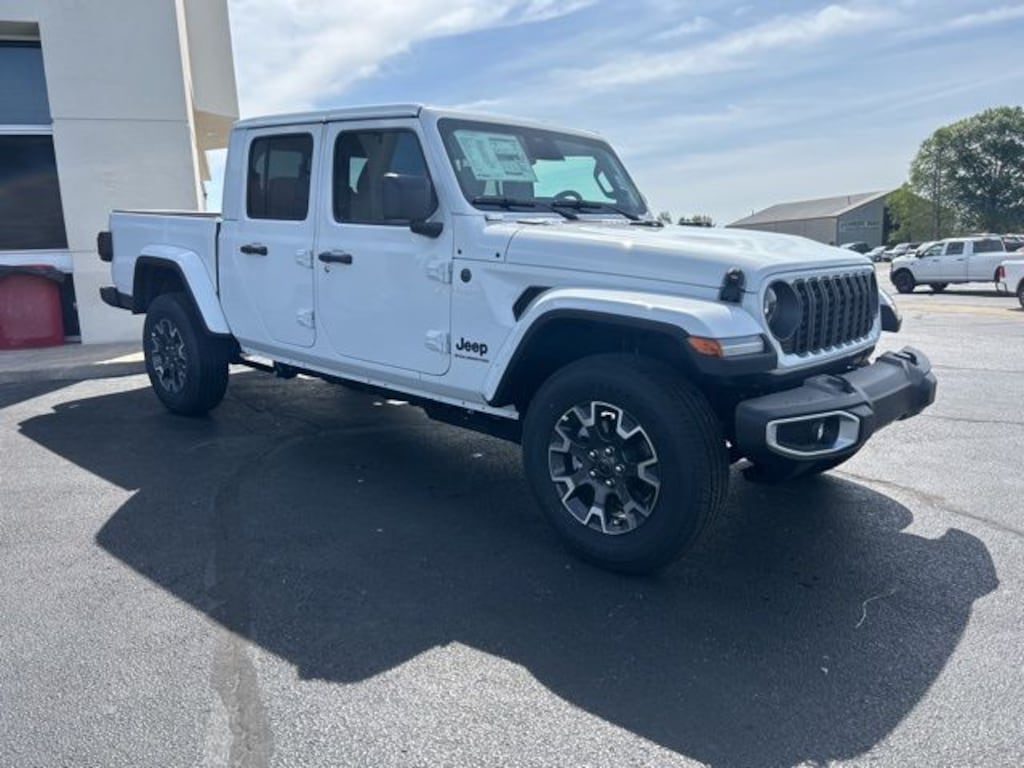 New 2026 Jeep Gladiator SAHARA 4X4 Pickup