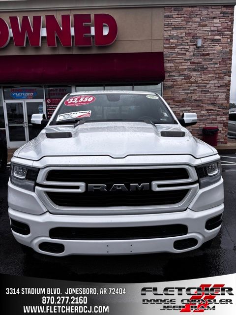 2019 RAM 1500 Laramie 4x4 Crew Cab 5'7's photo