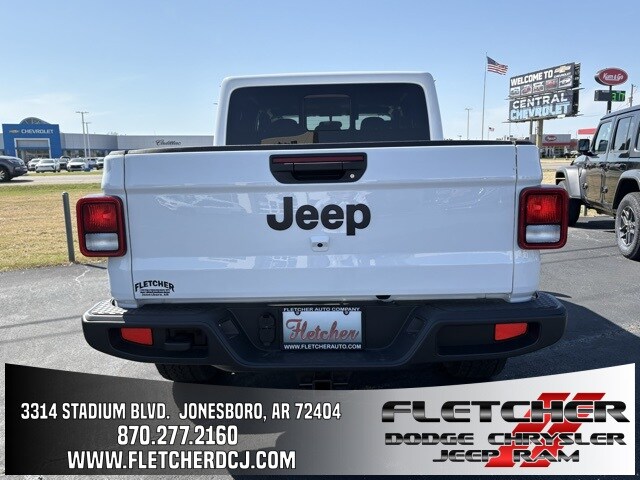 2025 Jeep Gladiator Sport photo 4